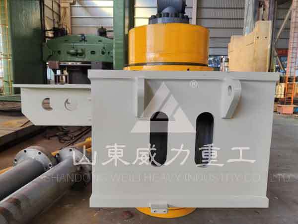 800噸石墨匣缽油壓機油缸裝配